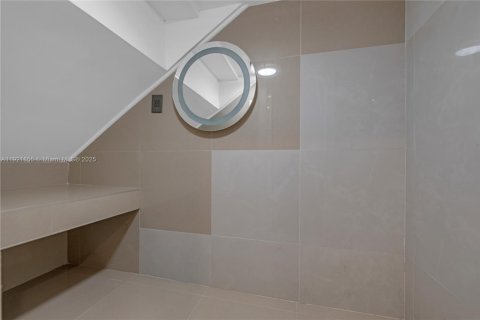 Купить кондоминиум в Майами-Бич, Флорида 1 спальня, 69.31м2, № 1976018 - фото 22