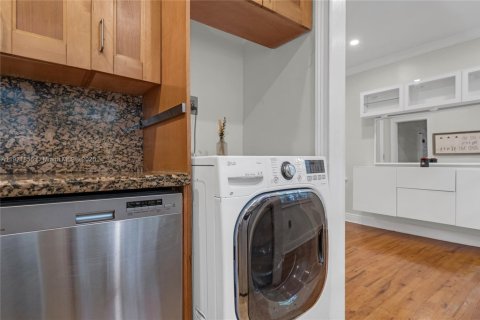 Купить кондоминиум в Майами-Бич, Флорида 1 спальня, 69.31м2, № 1976018 - фото 21