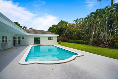 Villa ou maison à vendre à Palmetto Bay, Floride: 4 chambres, 232.26 m2 № 2354009 - photo 13