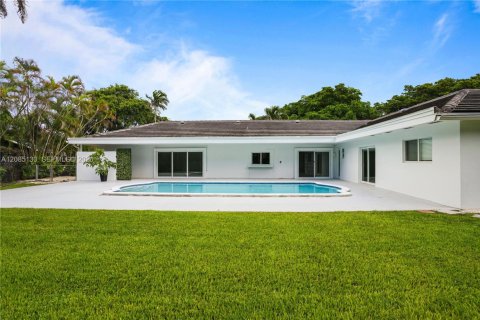 Villa ou maison à vendre à Palmetto Bay, Floride: 4 chambres, 232.26 m2 № 2354009 - photo 14