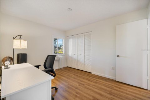 Condo in Venice, Florida, 3 bedrooms № 2213081 - photo 25