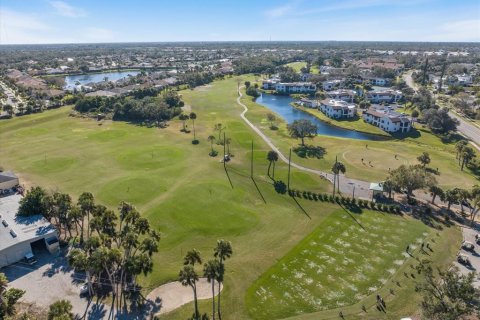 Condo in Venice, Florida, 3 bedrooms № 2213081 - photo 4