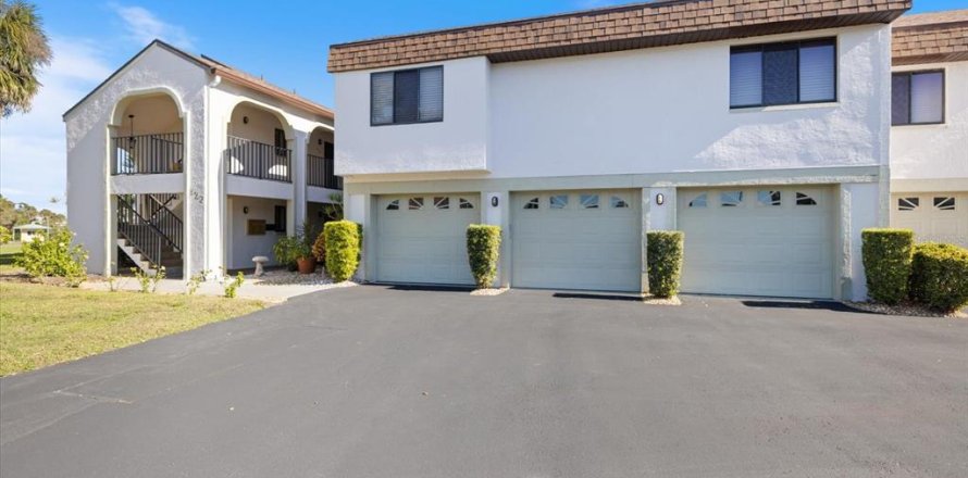 Condo in Venice, Florida, 3 bedrooms № 2213081