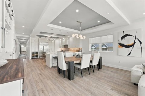 Condo in Tierra Verde, Florida, 4 bedrooms № 2383455 - photo 20