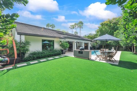 Villa ou maison à vendre à Pinecrest, Floride: 4 chambres, 302.3 m2 № 1898210 - photo 22