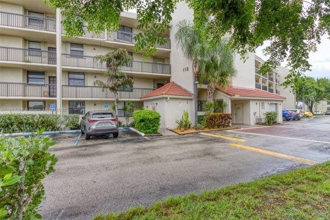 Condominio en alquiler en Oakland Park, Florida, 2 dormitorios, 104.05 m2 № 1922129 - foto 21