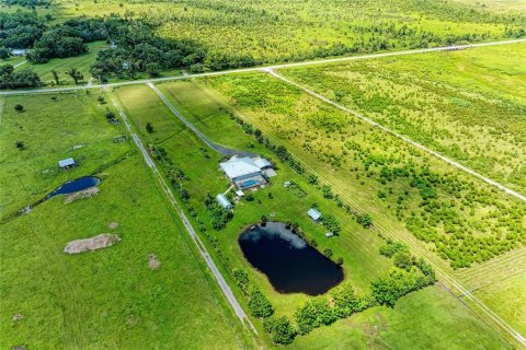 Villa ou maison à vendre à Myakka City, Floride: 3 chambres, 168.34 m2 № 2351694 - photo 25