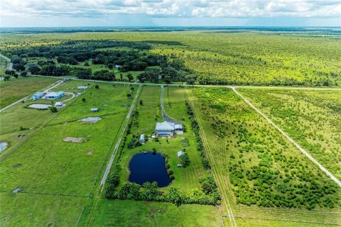 Villa ou maison à vendre à Myakka City, Floride: 3 chambres, 168.34 m2 № 2351694 - photo 26