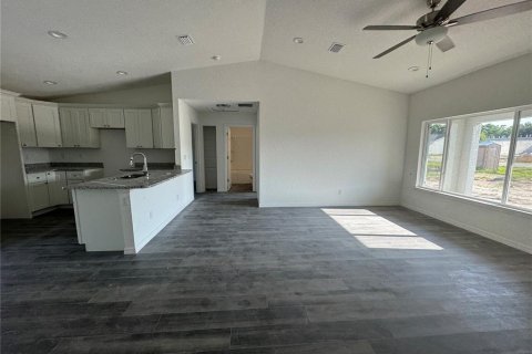 Villa ou maison à louer à Ocklawaha, Floride: 3 chambres, 122.54 m2 № 1835060 - photo 8