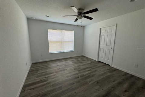 Villa ou maison à louer à Ocklawaha, Floride: 3 chambres, 122.54 m2 № 1835060 - photo 17