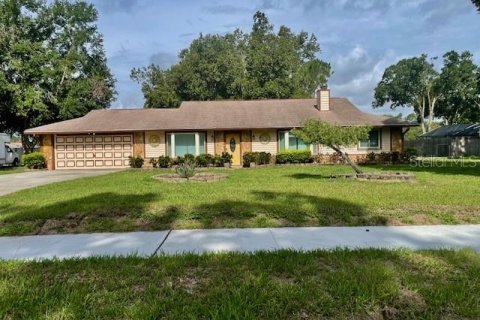 House in Wesley Chapel, Florida 4 bedrooms, 213.86 sq.m. № 1785977 - photo 2