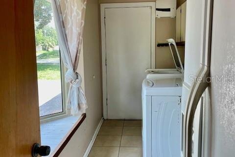 House in Wesley Chapel, Florida 4 bedrooms, 213.86 sq.m. № 1785977 - photo 22