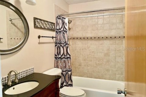 House in Wesley Chapel, Florida 4 bedrooms, 213.86 sq.m. № 1785977 - photo 17