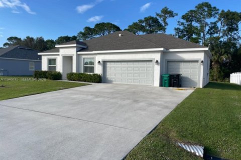 House in Port St. Lucie, Florida 3 bedrooms, 151.71 sq.m. № 2003066 - photo 8