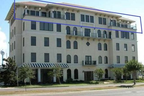 Commercial property in Destin, Florida № 558496 - photo 1