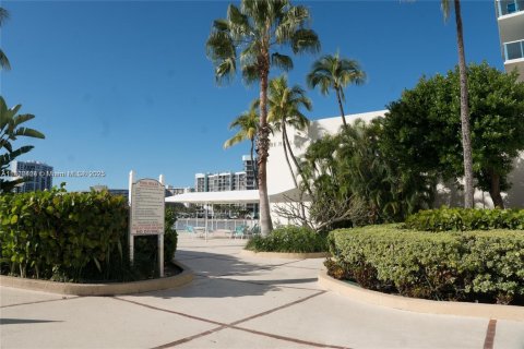Condominio en venta en Hollywood, Florida, 2 dormitorios, 117.99 m2 № 1763211 - foto 29