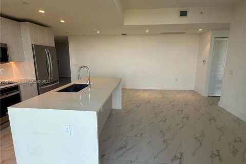 Condominio en alquiler en Sunrise, Florida, 3 dormitorios, 117.24 m2 № 2088450 - foto 5