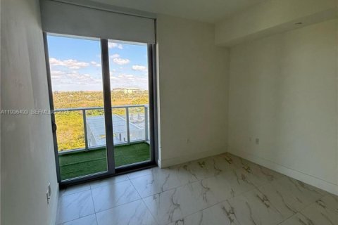 Condominio en alquiler en Sunrise, Florida, 3 dormitorios, 117.24 m2 № 2088450 - foto 17