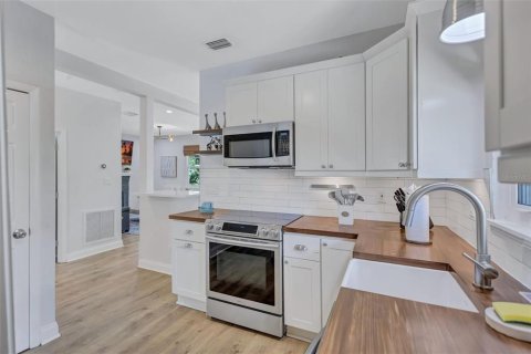 Villa ou maison à vendre à Sarasota, Floride: 2 chambres, 103.96 m2 № 2226618 - photo 22