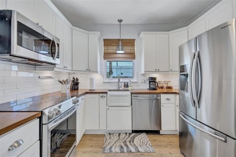 Villa ou maison à vendre à Sarasota, Floride: 2 chambres, 103.96 m2 № 2226618 - photo 18