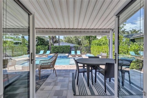 Villa ou maison à vendre à Sarasota, Floride: 2 chambres, 103.96 m2 № 2226618 - photo 28