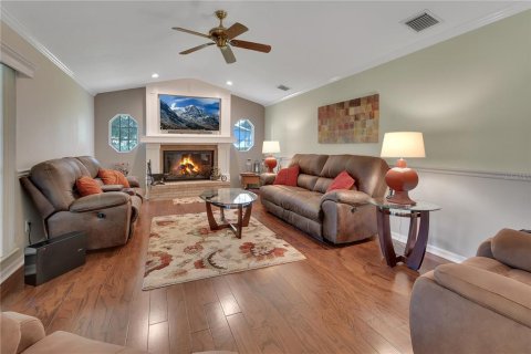 Villa ou maison à vendre à DeLand, Floride: 3 chambres, 236.06 m2 № 2339239 - photo 13