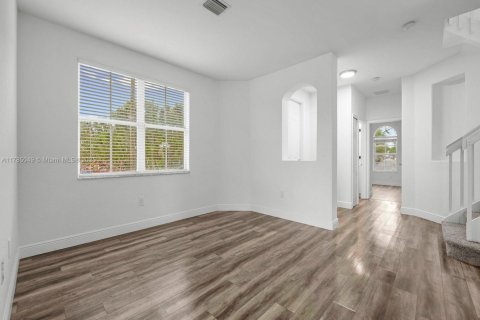 Townhouse in Homestead, Florida 4 bedrooms, 182.55 sq.m. № 1869903 - photo 8