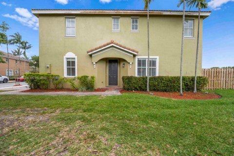 Townhouse in Homestead, Florida 4 bedrooms, 182.55 sq.m. № 1869903 - photo 20