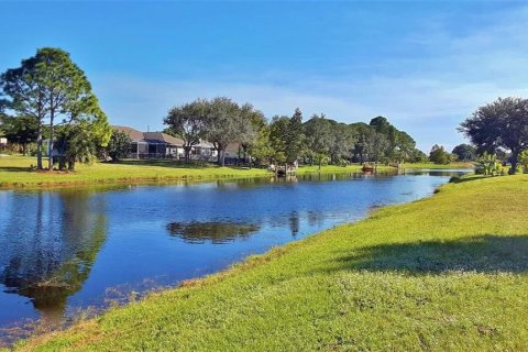 Terreno en Rotonda, Florida № 2205807
