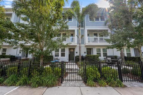 Touwnhouse à Tampa, Floride 3 chambres, 183.67 m2 № 2093808