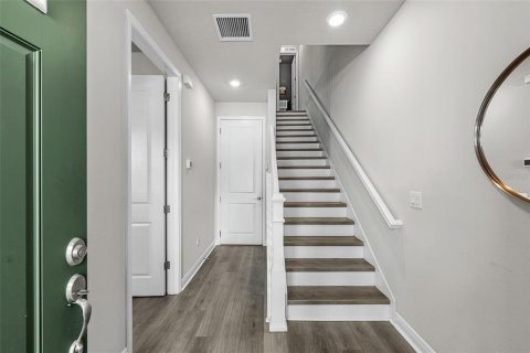 Touwnhouse à vendre à Tampa, Floride: 3 chambres, 183.67 m2 № 2093808 - photo 4