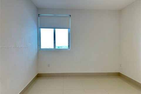 Condominio en venta en Miami, Florida, 3 dormitorios, 133.31 m2 № 2176652 - foto 14