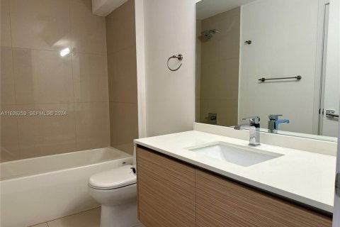 Condominio en venta en Miami, Florida, 3 dormitorios, 133.31 m2 № 2176652 - foto 19