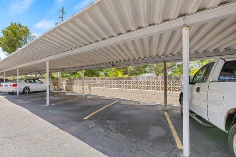Condominio en venta en Saint Petersburg, Florida, 2 dormitorios, 107.02 m2 № 1856501 - foto 28