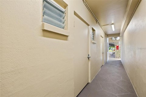 Condominio en venta en Saint Petersburg, Florida, 2 dormitorios, 107.02 m2 № 1856501 - foto 26
