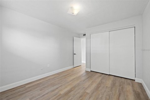 Condominio en venta en Saint Petersburg, Florida, 2 dormitorios, 107.02 m2 № 1856501 - foto 19