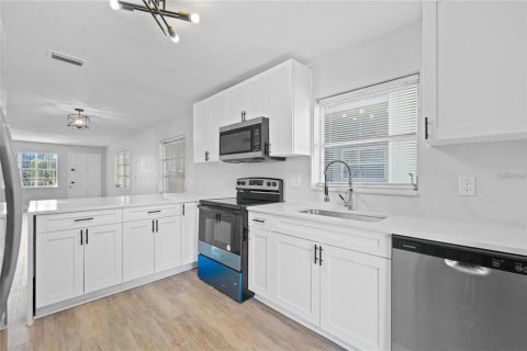 Condominio en venta en Saint Petersburg, Florida, 2 dormitorios, 107.02 m2 № 1856501 - foto 9