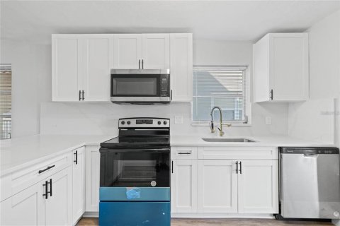 Condominio en venta en Saint Petersburg, Florida, 2 dormitorios, 107.02 m2 № 1856501 - foto 7