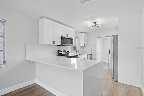 Condominio en venta en Saint Petersburg, Florida, 2 dormitorios, 107.02 m2 № 1856501 - foto 6