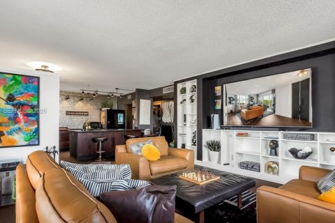 Condominio en venta en Hollywood, Florida, 2 dormitorios, 124.86 m2 № 2154200 - foto 10