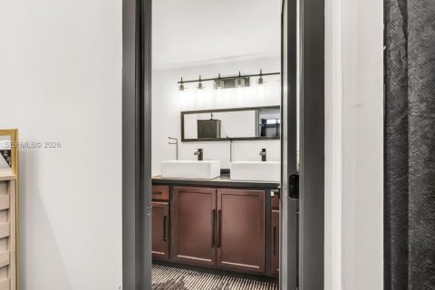 Condominio en venta en Hollywood, Florida, 2 dormitorios, 124.86 m2 № 2154200 - foto 18