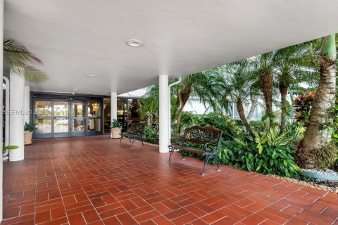 Condominio en venta en Hollywood, Florida, 2 dormitorios, 124.86 m2 № 2154200 - foto 26