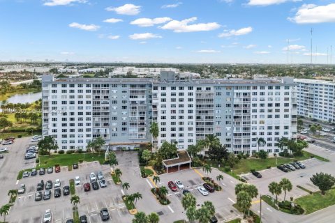 Condominio en venta en Hollywood, Florida, 2 dormitorios, 124.86 m2 № 2154200 - foto 27