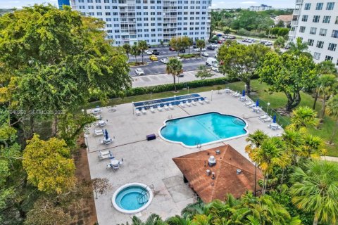 Condominio en venta en Hollywood, Florida, 2 dormitorios, 124.86 m2 № 2154200 - foto 28