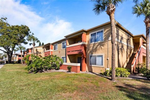 Condo in Casselberry, Florida, 2 bedrooms  № 2124365