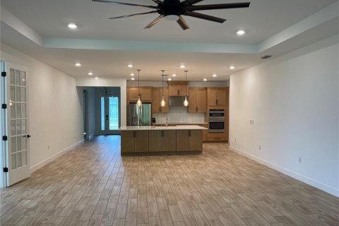 Casa en venta en Kissimmee, Florida, 4 dormitorios, 271.27 m2 № 1828600 - foto 10