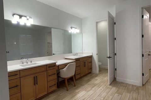 Casa en venta en Kissimmee, Florida, 4 dormitorios, 271.27 m2 № 1828600 - foto 19