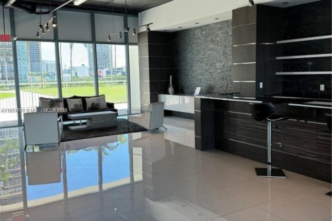 Copropriété à vendre à Miami, Floride: 2 chambres, 107.58 m2 № 1981899 - photo 15