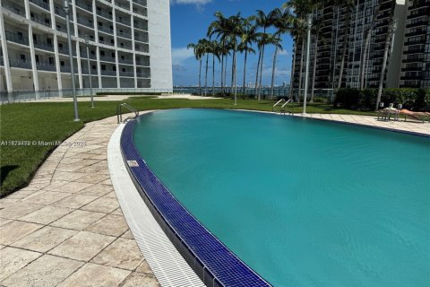 Copropriété à vendre à Miami, Floride: 2 chambres, 107.58 m2 № 1981899 - photo 14