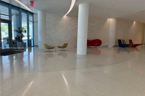 Copropriété à vendre à Miami, Floride: 2 chambres, 107.58 m2 № 1981899 - photo 11